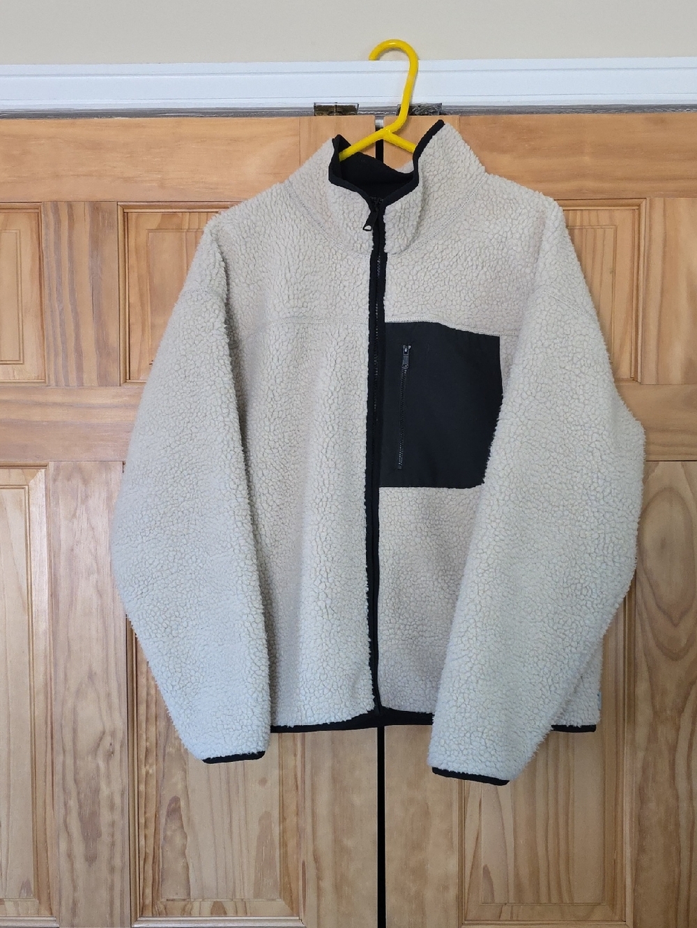 Eddie Bauer Cream Sherpa Jacket with Black Chest Pocket